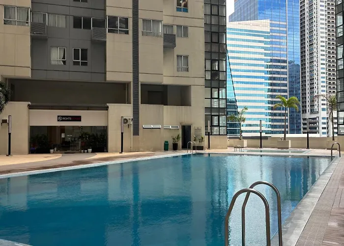 Апартаменты Sunset And Golf Course View Bgc 2br