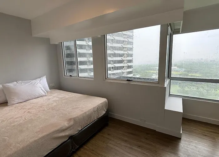 Sunset And Golf Course View Bgc 2br Апартаменты Манила